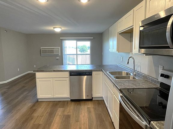 3rd image of 601 17th Avenue Southwestapt #209