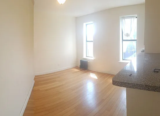 Rented by Smart NY Realty LLC | media 1