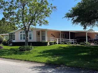2381 Cayman Cir #R-18, Zellwood, FL 32798