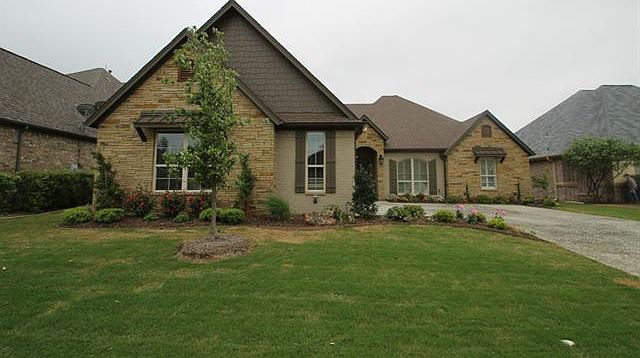 1st image of 2318 Bordeaux Dr