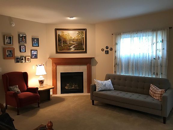 2nd image of 1507 Meadowview Ln