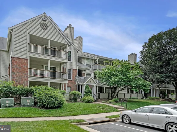 12165 Penderview Ter APT 1028, Fairfax, VA 22033