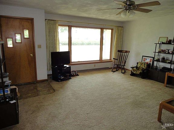 3rd image of 1615 E State Road 114-92