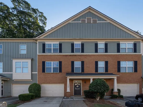 1756 Oakbrook Ln NW, Kennesaw, GA 30152