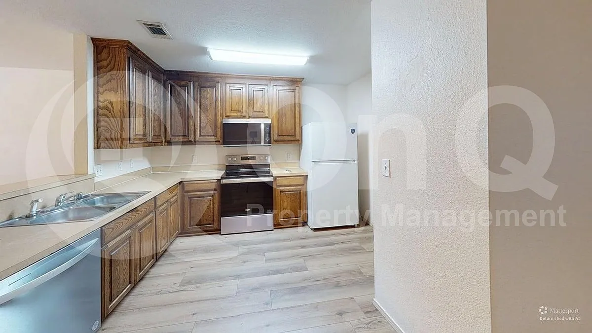 3 bed, 2.0 bath, 1192 sqft, $1,499 — Photo 3