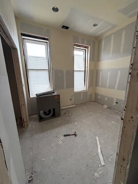 Building Photo - 3356 W Douglas Blvd #3