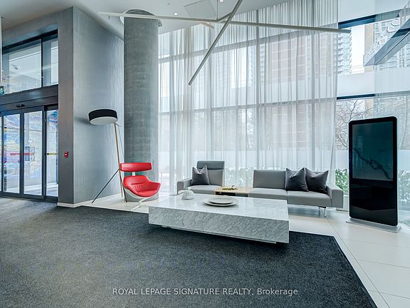 5th image of 185 Roehampton Ave #2710