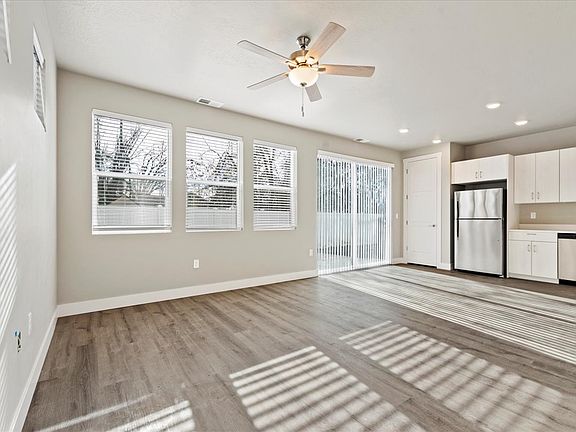 3rd image of 2801 W Palouse St