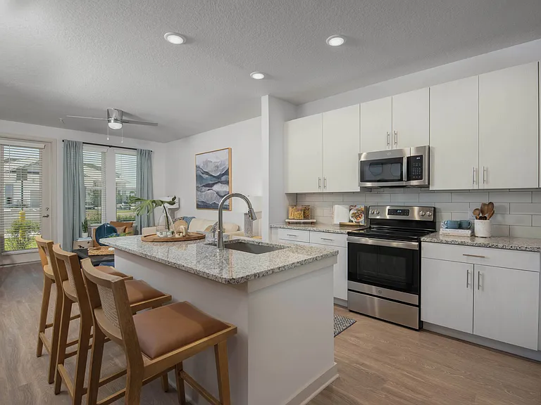 Madison Watergrass — Photo 4