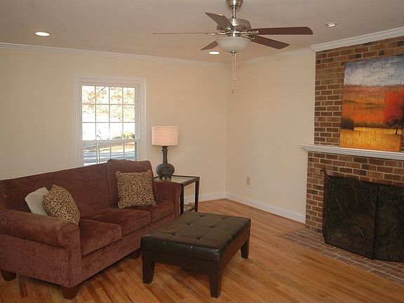 3rd image of 5339 Ellzey Dr