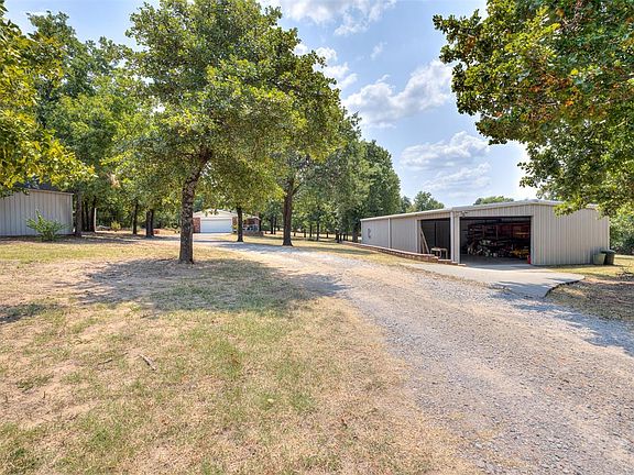 3rd image of 19200 Meador Ln
