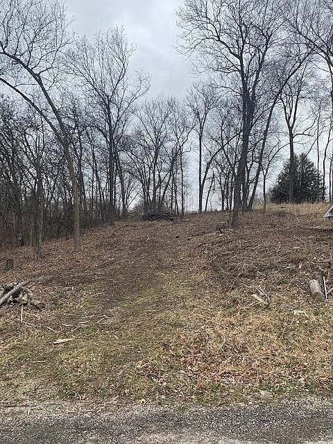 2nd image of 4229 W Lakeshore Dr