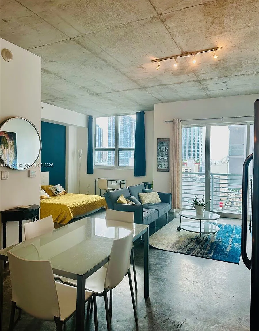 The Loft Downtown Ii Cond — Photo 2