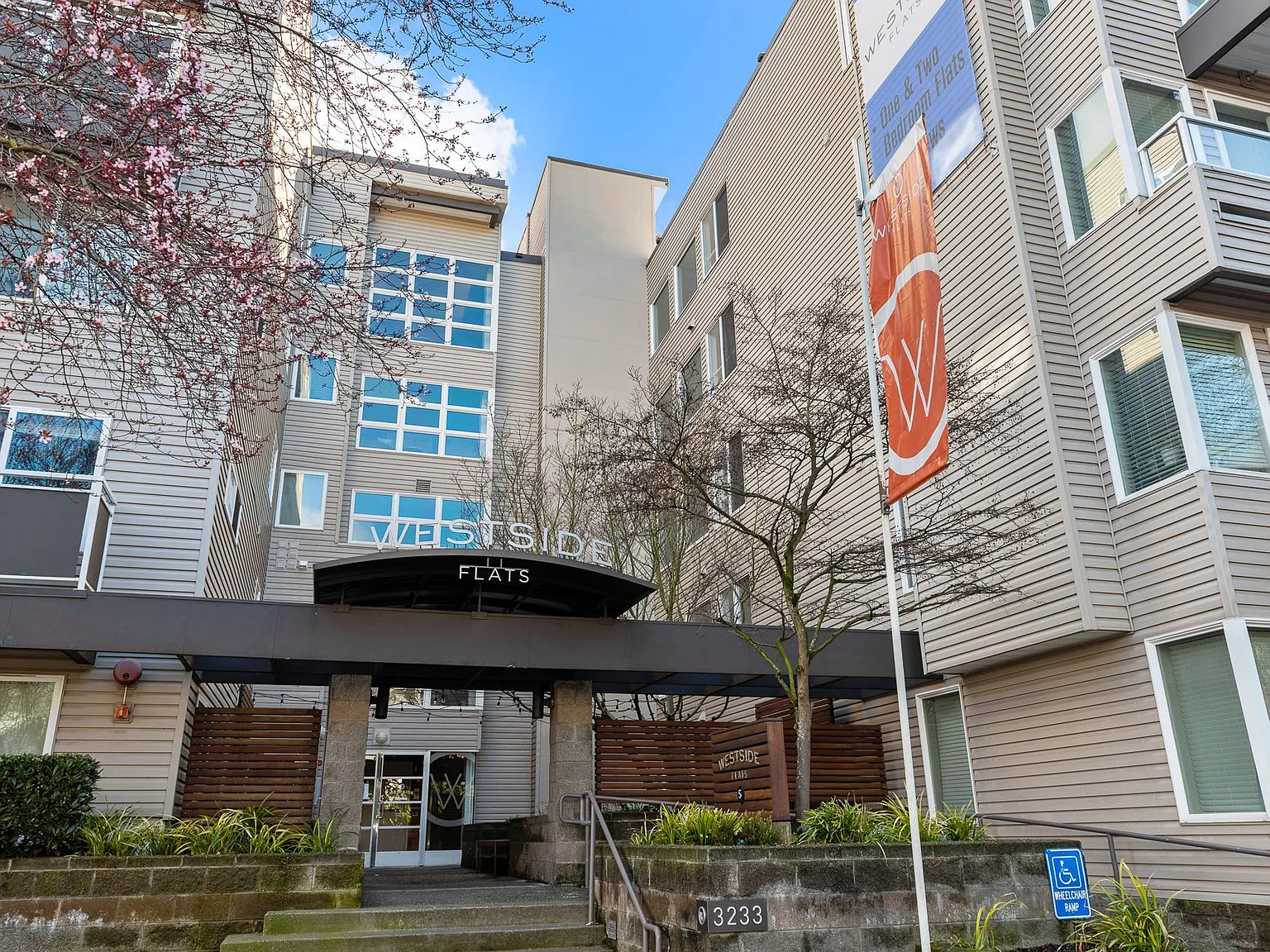 West Side Flats South — Photo 2