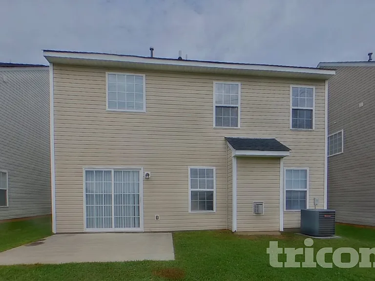 11311 Breezehill Ln — Photo 18