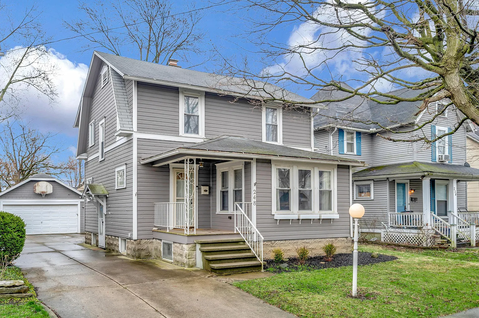 248 S Grand Ave photo 1