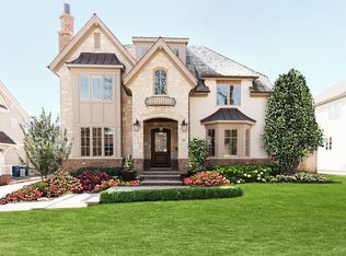 122 E Hickory St, Hinsdale, IL 60521