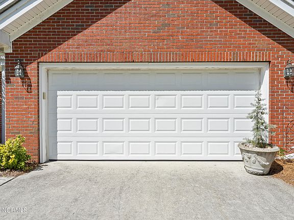 5th image of 3736 Merestone Drive
