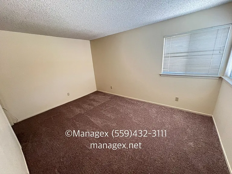 9364 N Archie Ave — Photo 9