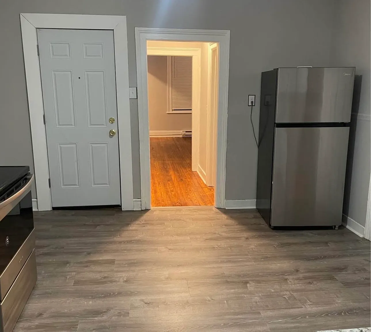 3 bed, 1000 sqft, $1,500 — Photo 4