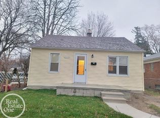 21116 Cyman Ave, Warren, MI 48091