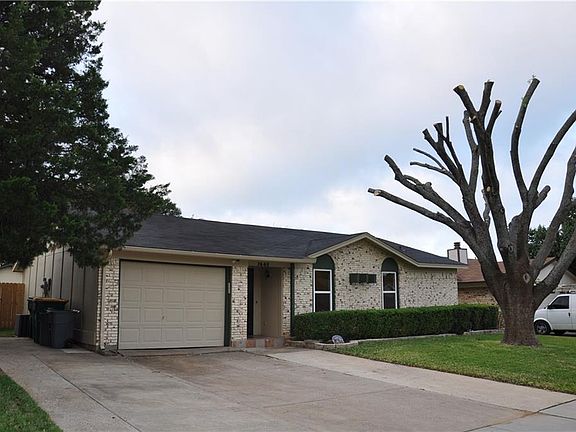 4th image of 1648 Palisades Dr