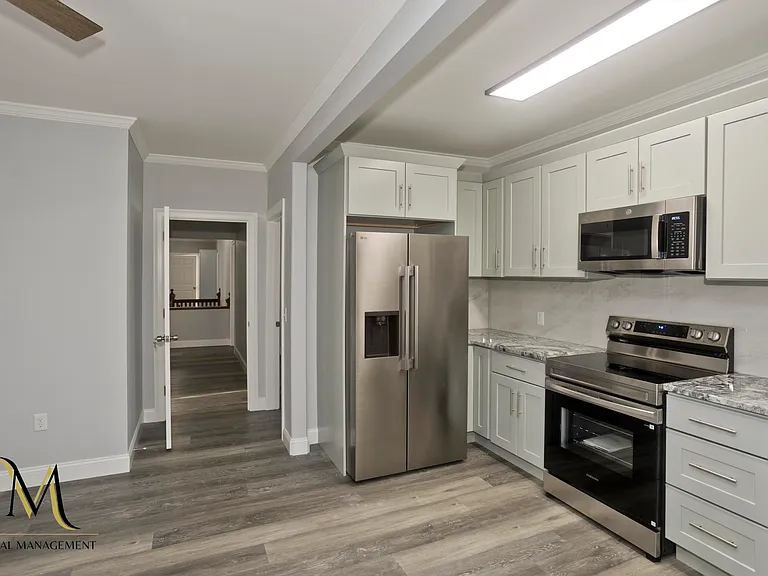 28 Union St #2 — Photo 3
