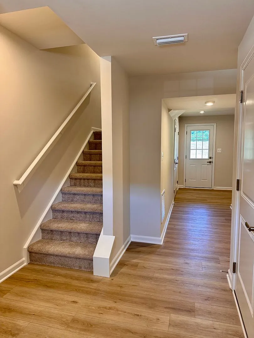 Brand New Townhouse in Ridgeview Subdivision — Photo 4