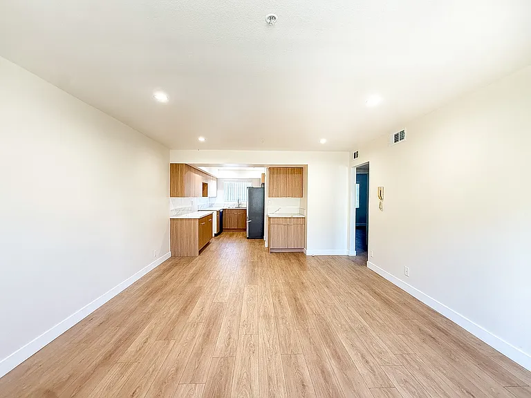 306 N Howard St #2 — Photo 6