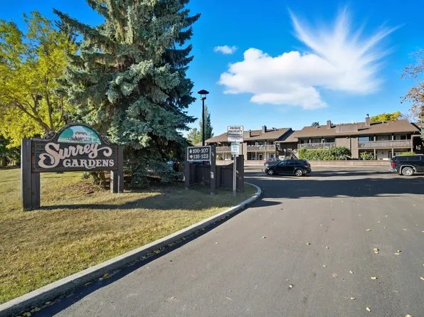 119 Surrey Gdns NW, Edmonton, AB T5T 1Z3