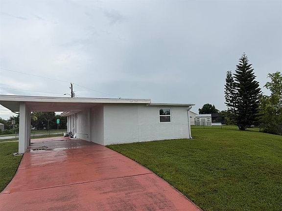 3rd image of 2288 Harbor Blvd