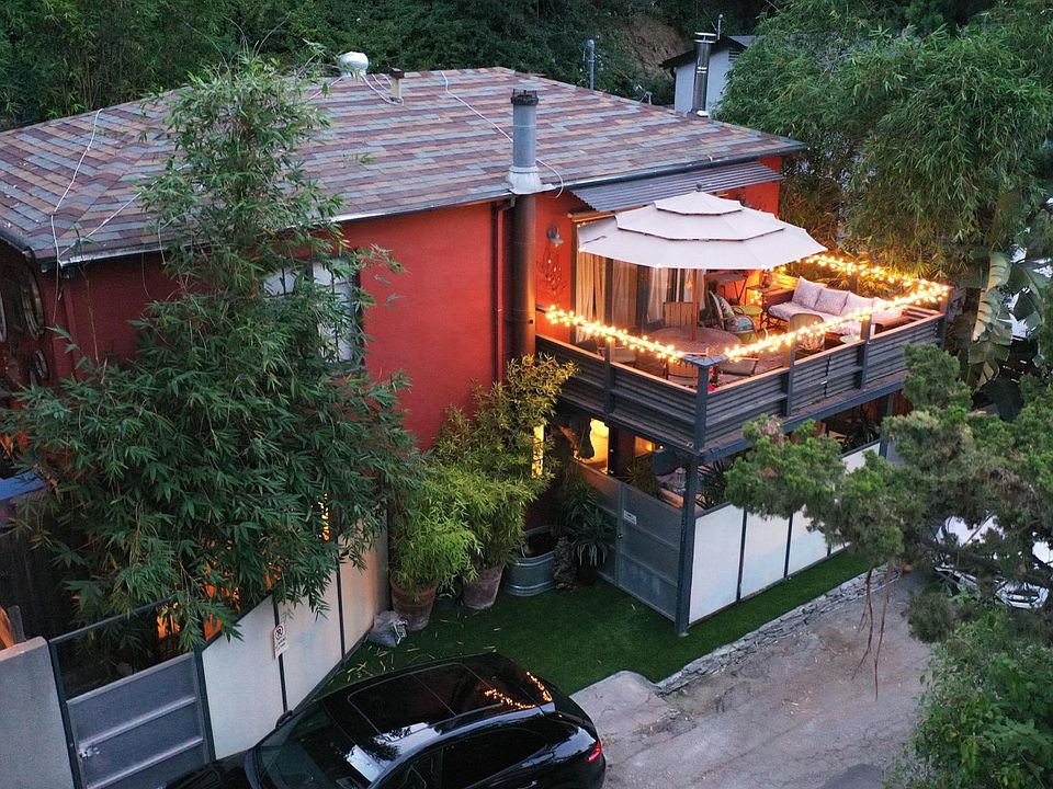 1st image of 8591 Crescent Dr #2