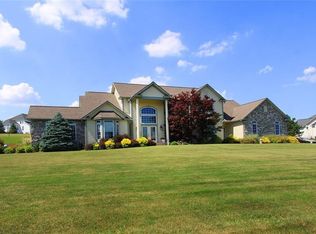 6205 Rossiter Rd, Jamesville, NY 13078