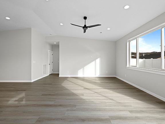 3rd image of 1396 S 50th Ave