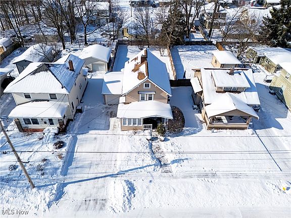 3rd image of 150 Ohio Ave