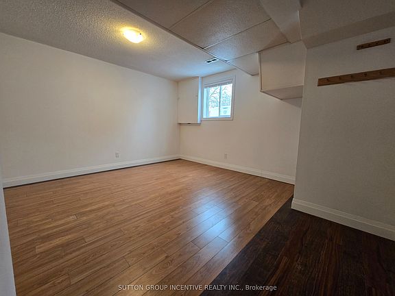 5th image of 211 Cliff Rd