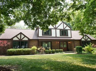 5N815 Audubon Ct, St Charles, IL 60175