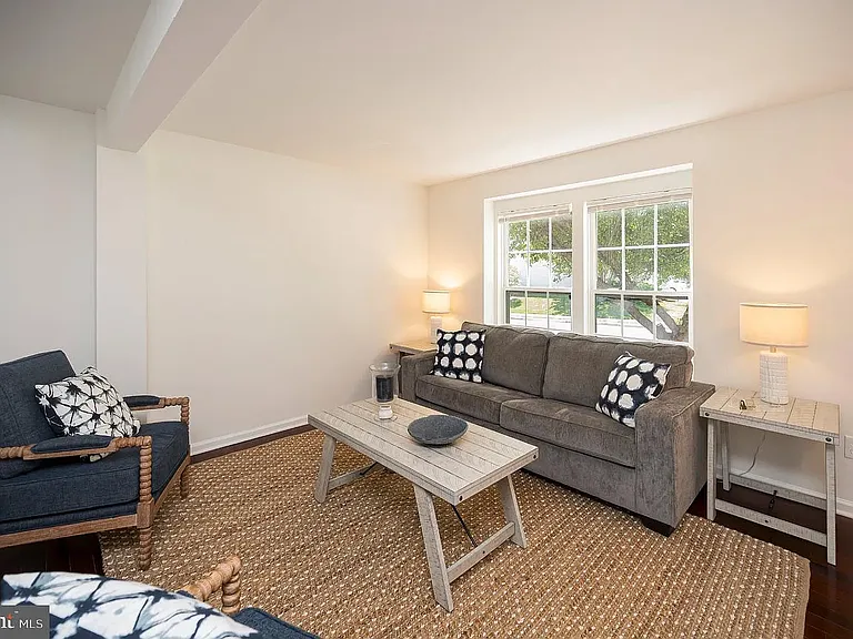 11209 Gander Ct — Photo 6