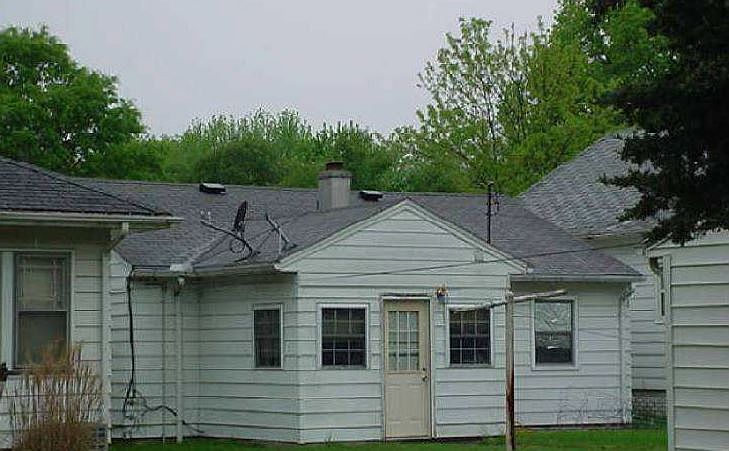 2nd image of 550 Monterey Ave