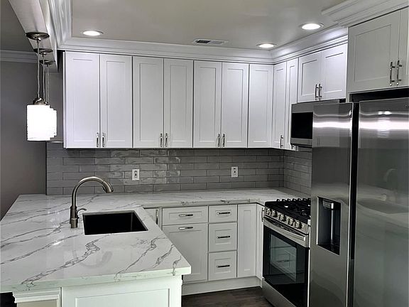 5th image of 2720 Atlas Ave