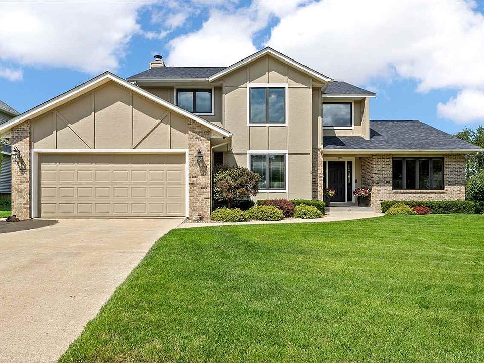 1st image of 3120 Falcon Dr NE