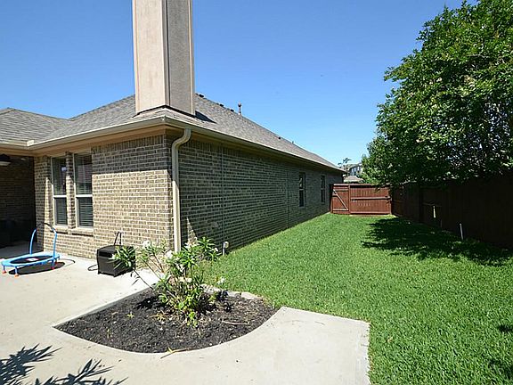 5th image of 11226 Celano Dr