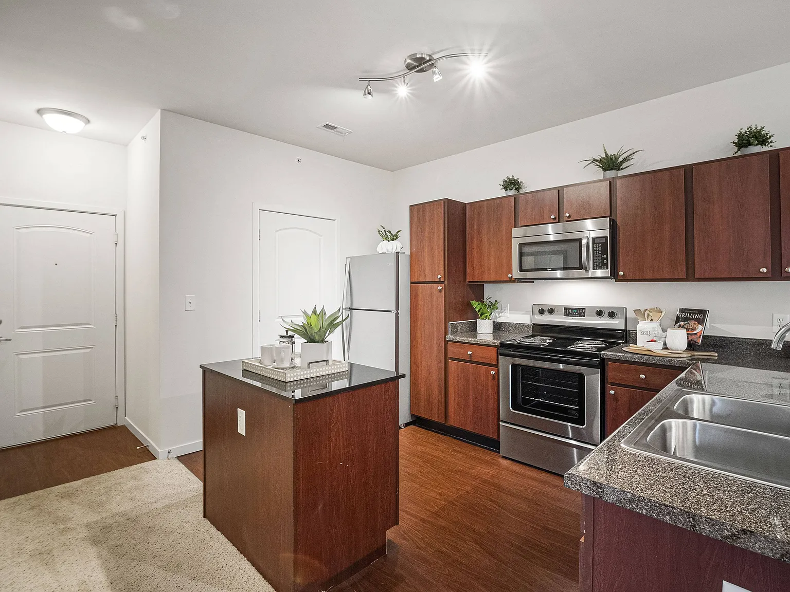 Aventura at Richmond — Photo 4
