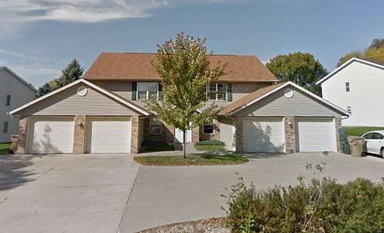 826 N Thompson Dr #4 — Photo 1