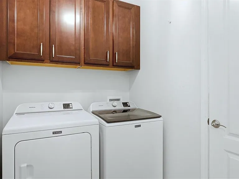 5423 Title Row Dr — Photo 28