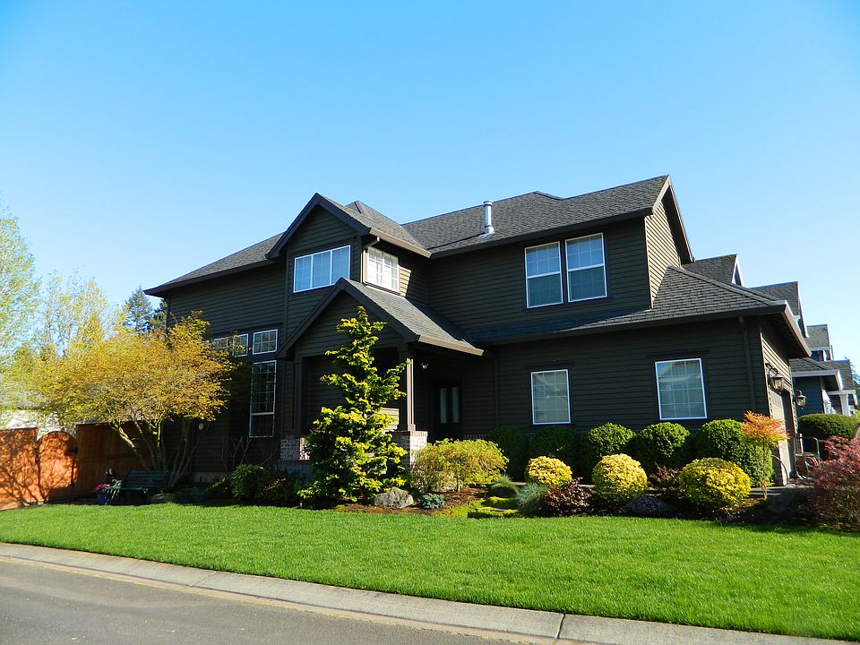 1st image of 1694 NE Glen Ellen Dr