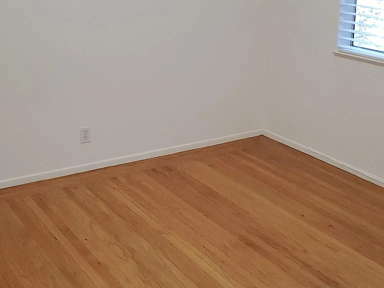 2918 Deakin St #5 — Photo 10