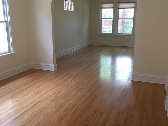 3rd image of 5717 N McVicker Ave