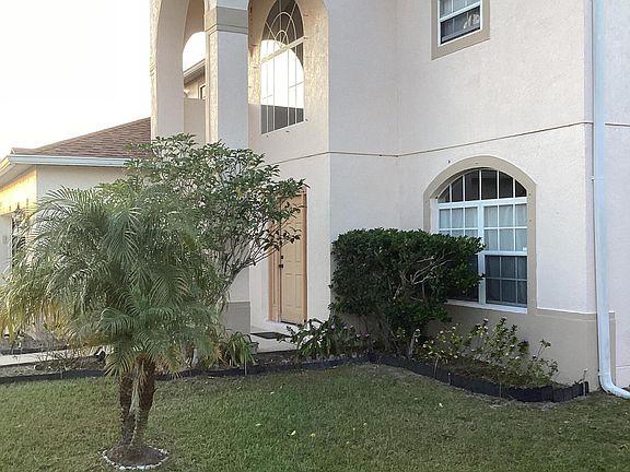2nd image of 355 ALDERSHOT Court