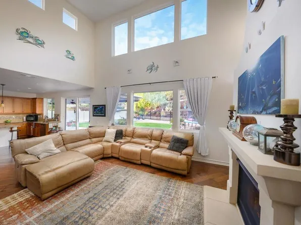 14128 Winged Foot Cir, Valley Center, CA 92082